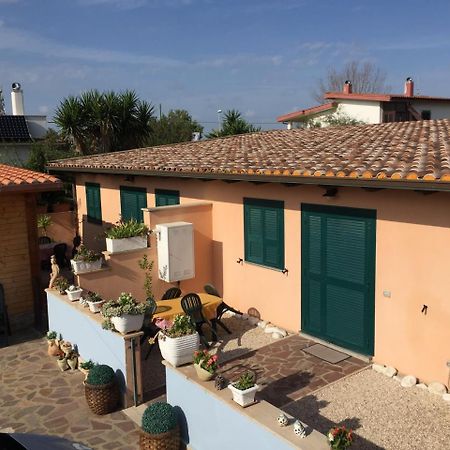 Villa Aquila Di Mare Fiumicino Exterior foto